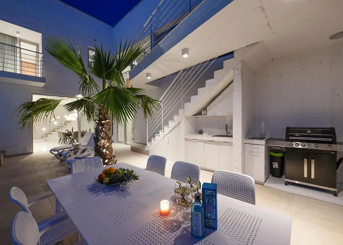 Dante Zadarvillas Vila *