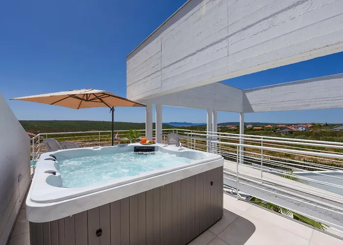 Vila Dante Zadarvillas *