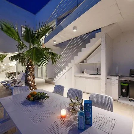 Dante Zadarvillas Villa *