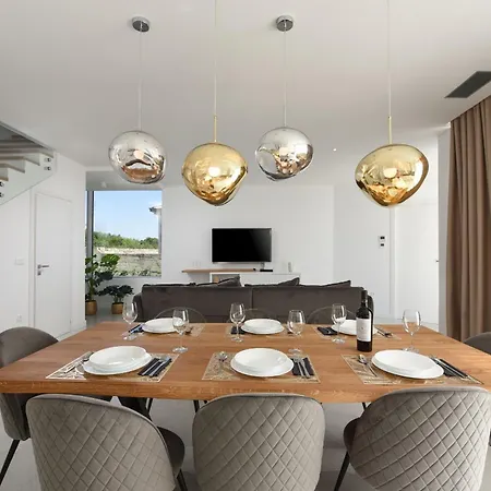 Dante Zadarvillas * Debeljak