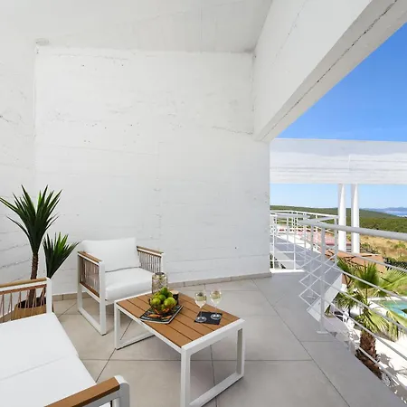 Dante Zadarvillas Villa