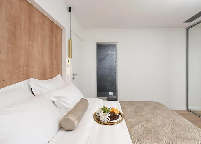 Dante Zadarvillas * Debeljak