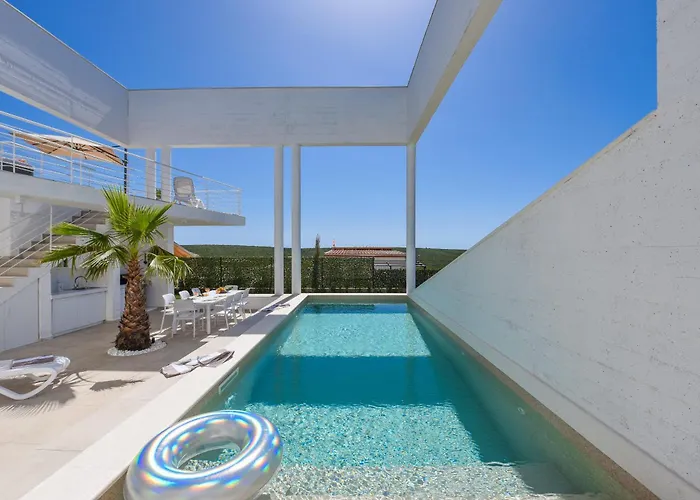 Dante Zadarvillas Villa Debeljak